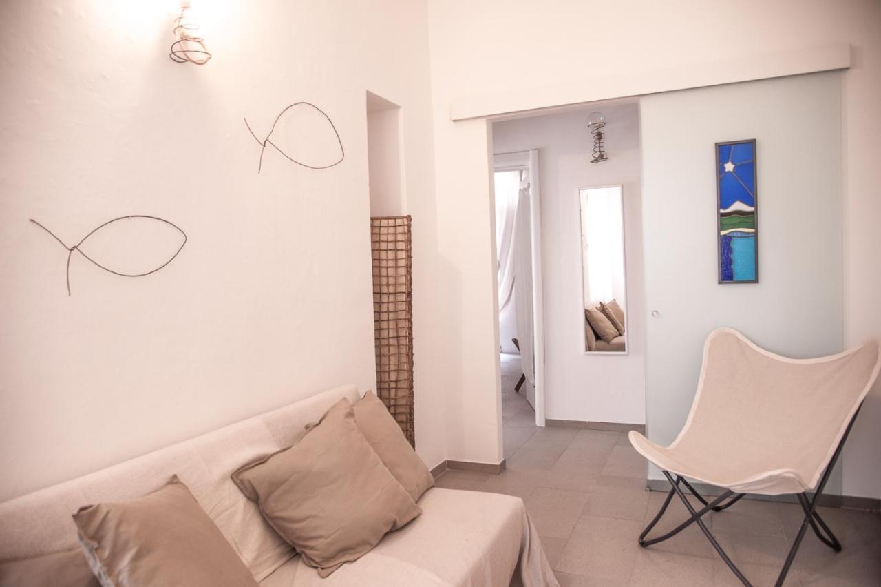 Villa Nel Giardino Dei Pesci Volanti San Pantaleo Exterior foto
